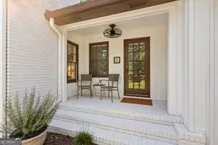 38 Sherwood Dr, Newnan, GA 30263 - Photo 2