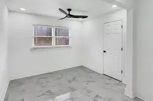 136 Victor Cir NW, Atlanta, GA 30314 - Photo 6