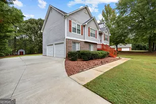 11 Masters Way, Newnan, GA 30265 - Photo 2