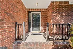 200 Chardonay Ct, Peachtree City, GA 30269 - Photo 6