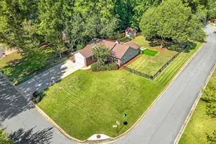 200 Chardonay Ct, Peachtree City, GA 30269 - Photo 2