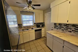 110 Stonefield Ct, Warner Robins, GA 31093 - Photo 2