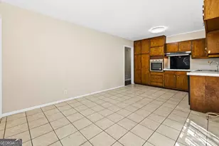 1490 High Meadow Dr, Stone Mountain, GA 30083 - Photo 6