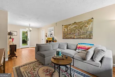 2089 Barbara Lane, Decatur, GA 30032 - Photo 2