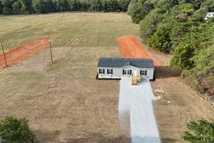 1499 Nancy Hart School Rd, Hartwell, GA 30643 - Photo 2