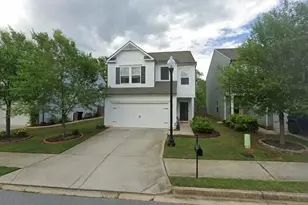 102 Newnan Lakes Dr, Newnan, GA 30263 - Photo 1