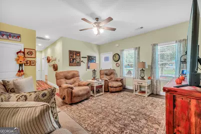 662 Grove Street, Barnesville, GA 30204 - Photo 48