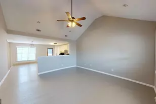 823 N Main St, Statesboro, GA 30458 - Photo 4