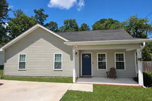 823 N Main St, Statesboro, GA 30458 - Photo 1