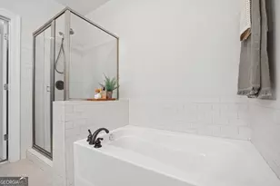 901 NE Abernathy Rd, Sandy Springs, GA 30328 - Photo 16