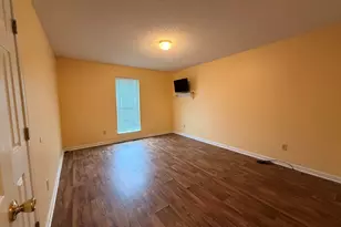 300 Bennie Pl, Forsyth, GA 31029 - Photo 8