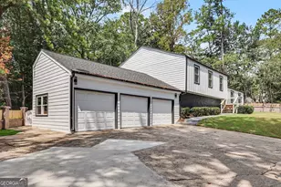 3919 Lower Roswell Rd, Marietta, GA 30068 - Photo 2
