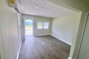 364 Woolfolk St, Macon, GA 31217 - Photo 12