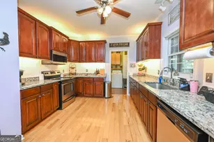 220 Marcella Ave, Sharpsburg, GA 30277 - Photo 16