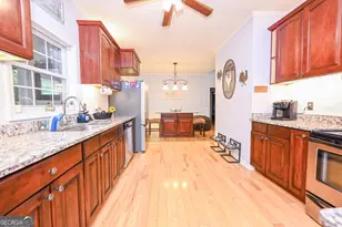 220 Marcella Ave, Sharpsburg, GA 30277 - Photo 18