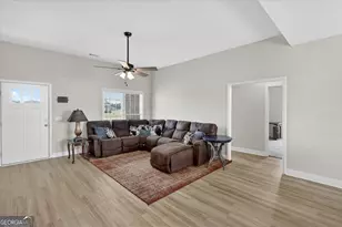 313 Old Rockdale Dr, Statesboro, GA 30461 - Photo 8