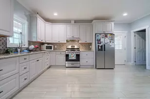 2301 Azalea Dr, Valdosta, GA 31602 - Photo 8
