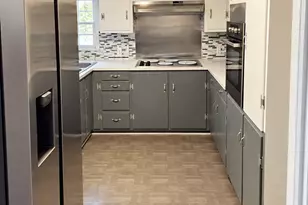 70 S Butler St, Camilla, GA 31730 - Photo 6