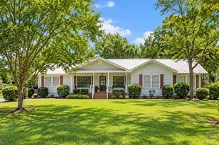 70 S Butler St, Camilla, GA 31730 - Photo 2