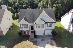 626 Sycamore Dr, Jonesboro, GA 30238 - Photo 2