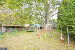 712 Berkeley Ave NW, Atlanta, GA 30318 - Photo 32