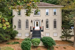 320 Kings Ct NE, Marietta, GA 30067 - Photo 2