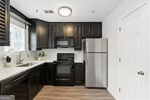 235 Winding River Dr, Atlanta, GA 30350 - Photo 8