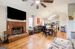 204 Crystal Ct, Hampton, GA 30228 - Photo 4