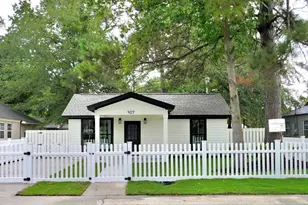 907 Cubbedge St, Savannah, GA 31415 - Photo 1