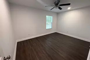 1141 Black Hawk Dr, Waynesville, GA 31566 - Photo 4
