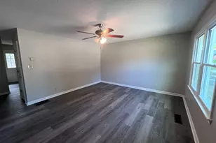 144 Colonial Dr, Toccoa, GA 30577 - Photo 2