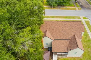 407 Harvey St, Millen, GA 30442 - Photo 2