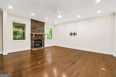 560 Nichols View Way, Suwanee, GA 30024 - Photo 6