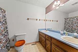 173 Berkley Rd, Cochran, GA 31014 - Photo 32