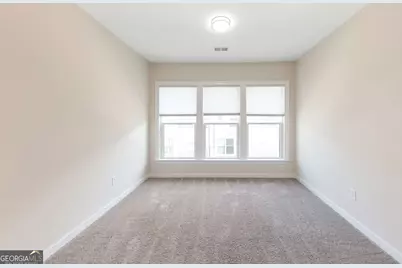 2130 Holtz Lane, Atlanta, GA 30318 - Photo 32