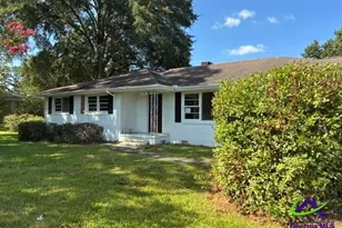 206 Willow Lake Rd, Fort Valley, GA 31030 - Photo 1