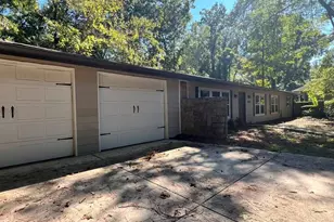 4274 Palm Springs Dr, Atlanta, GA 30344 - Photo 4