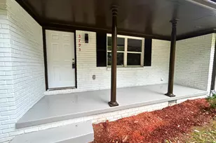 3793 Rainbow Dr, Decatur, GA 30034 - Photo 2