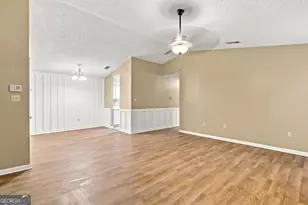 2092 Sherwood Dr, Valdosta, GA 31602 - Photo 6