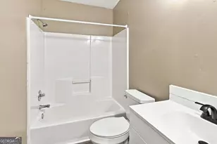 2092 Sherwood Dr, Valdosta, GA 31602 - Photo 14