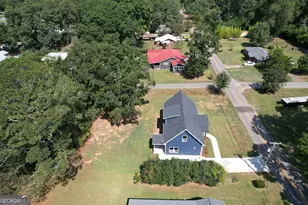 124 Johnson St, Barnesville, GA 30204 - Photo 48