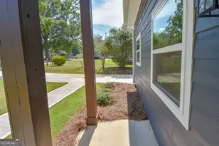 124 Johnson St, Barnesville, GA 30204 - Photo 38