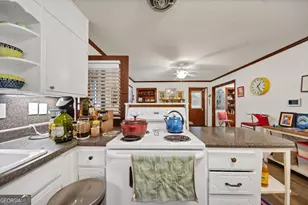 3219 Fern Dr, Tucker, GA 30084 - Photo 14