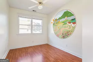 1055 Davis Cir NW, Atlanta, GA 30318 - Photo 20