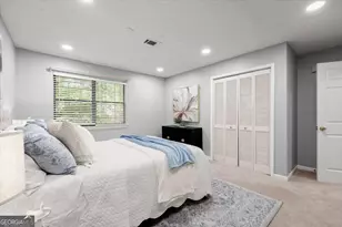 704 Barrington Hills Dr, Sandy Springs, GA 30350 - Photo 24