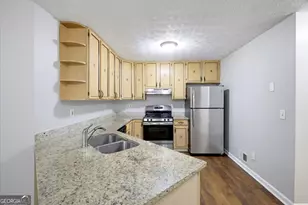 237 Hillandale Dr, Stockbridge, GA 30281 - Photo 10
