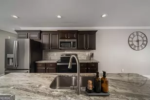 315 Creek Ridge Dr, Warner Robins, GA 31088 - Photo 8