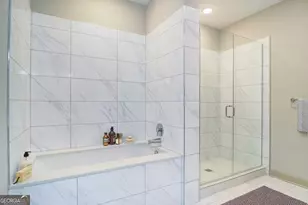 2144 Peachtree Rd, Atlanta, GA 30309 - Photo 16