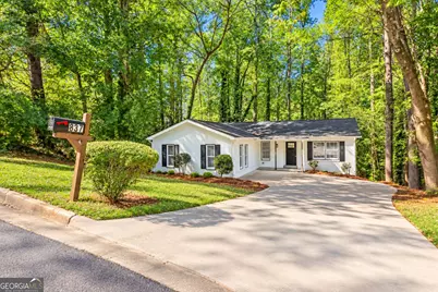 837 Hemingway Road, Stone Mountain, GA 30088 - Photo 2