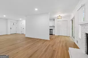 837 Hemingway Rd, Stone Mountain, GA 30088 - Photo 16